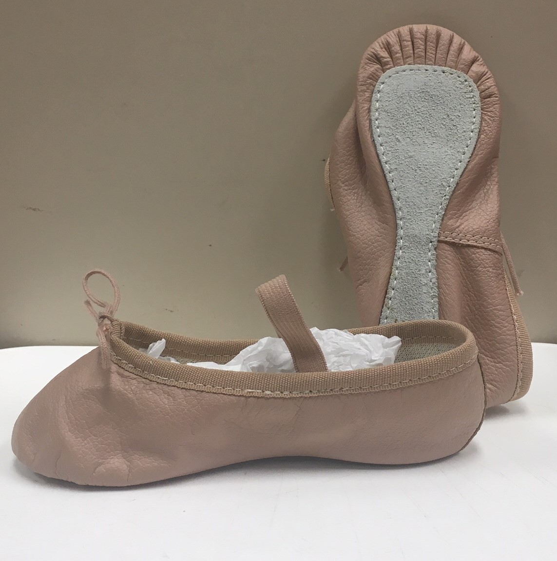 Barry's Dancewear featuring clothing from Capezio, Bloch, Russian Pointe  and many other brands.